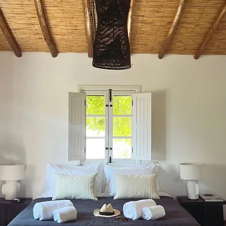 Casa Ameixas B&B 몬카라파초